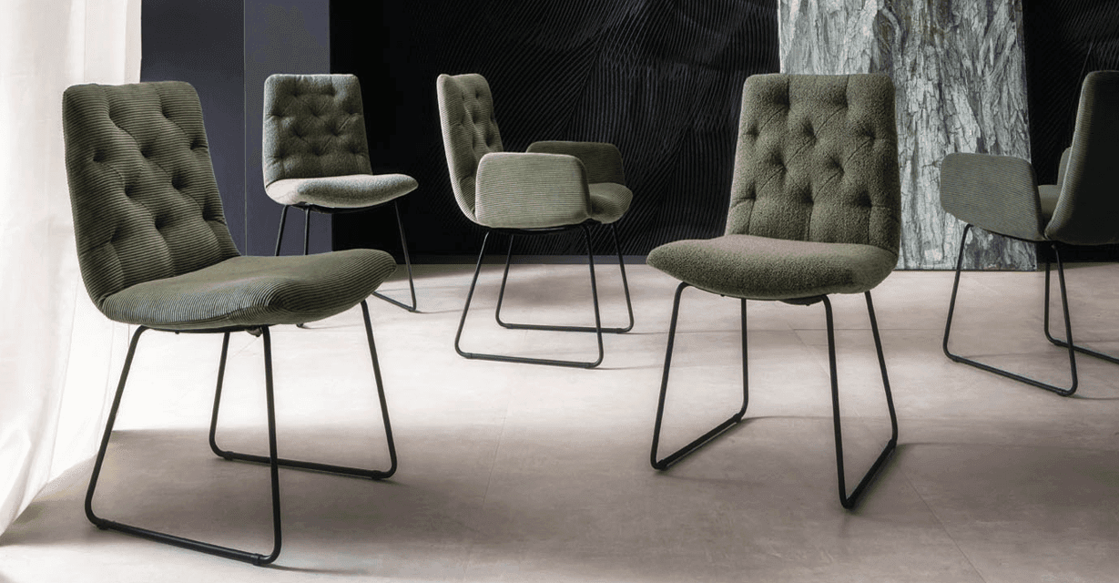 Moderner Esszimmerstuhl Sixty Chair in Feincord Oliv