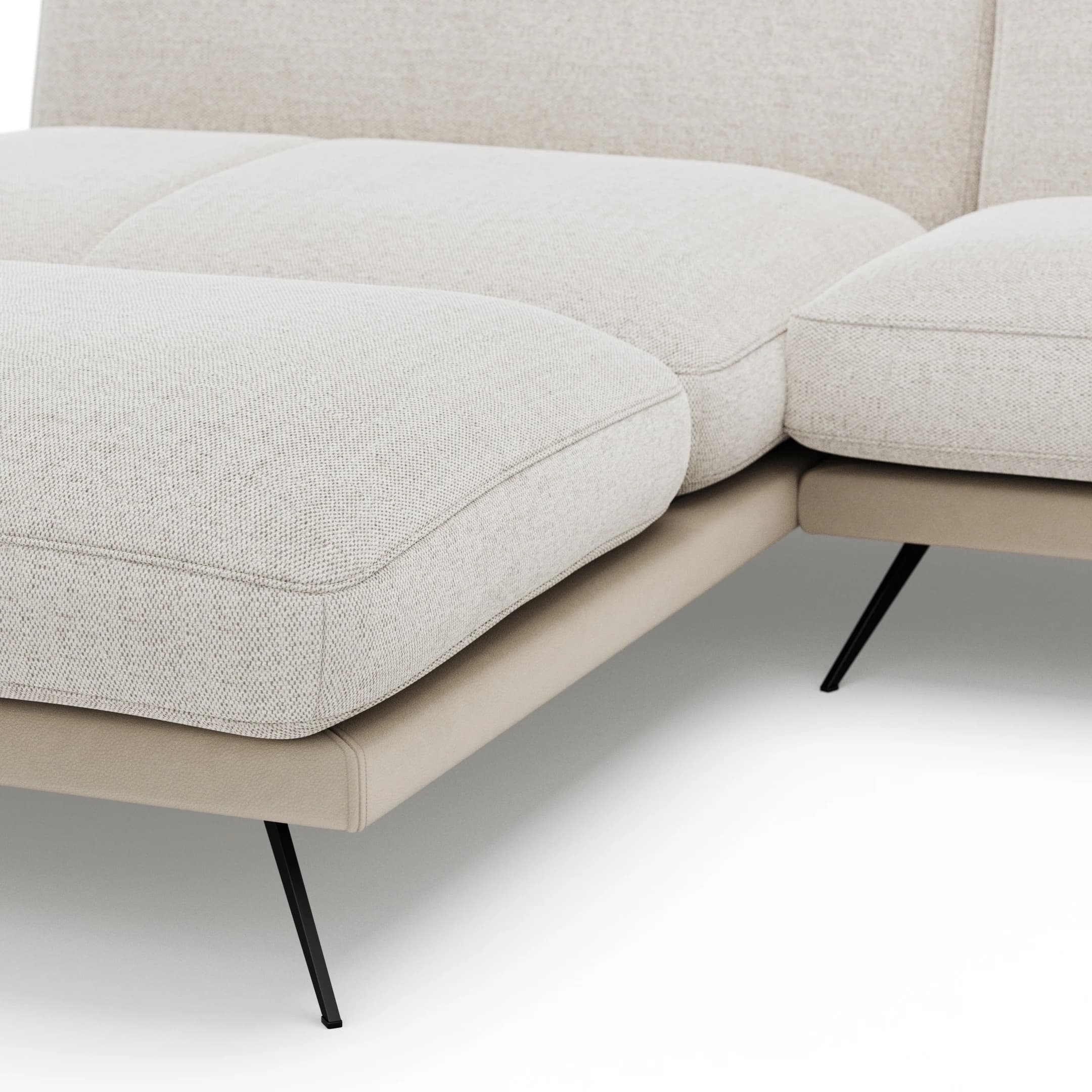 Ecksofa Valdemoro - Longchair mit 2,5-Sitzer rechts inkl. Rückenlehne verstellbar, Stoff, Creme