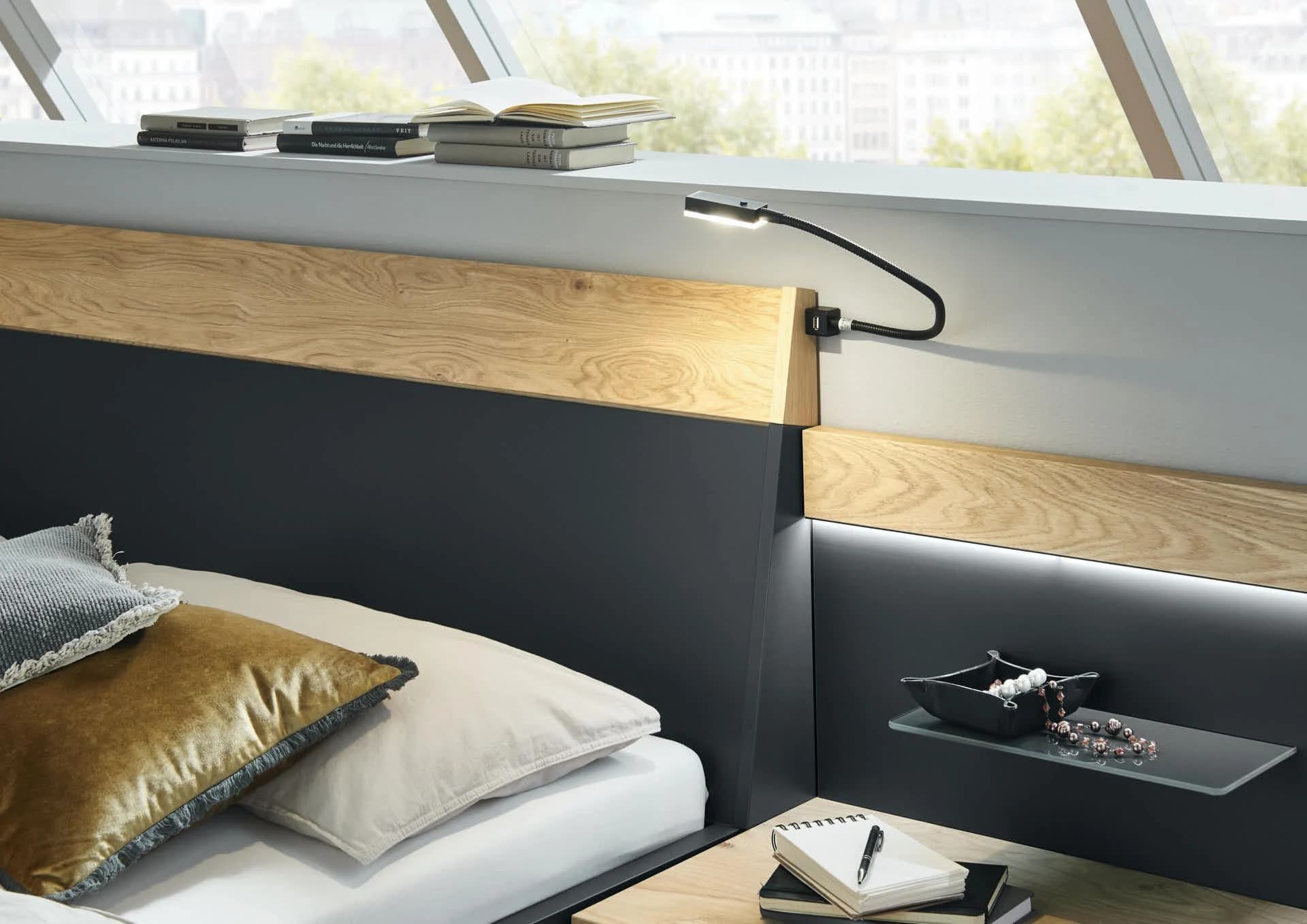 Schlafzimmer - Balkeneiche, Lack, Basalt