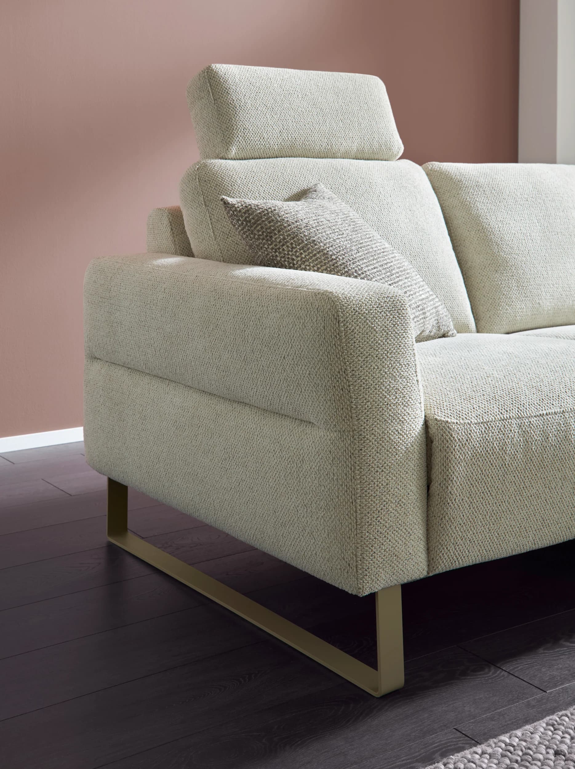 Ecksofa Leona - 2,5-Sitzer mit Ecke rechts inkl. Relaxfunktion motorisch, Stoff, Creme 