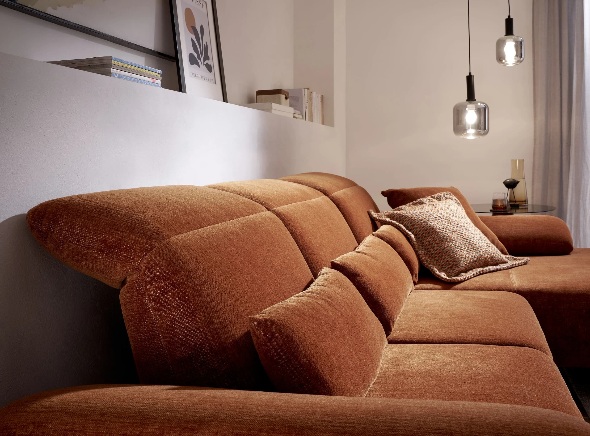 Ecksofa EM Setupal - 2,5-Sitzer mit Longchair rechts, Kopfteil/Armlehne/Rücken verstellbar, Stoff, Rost