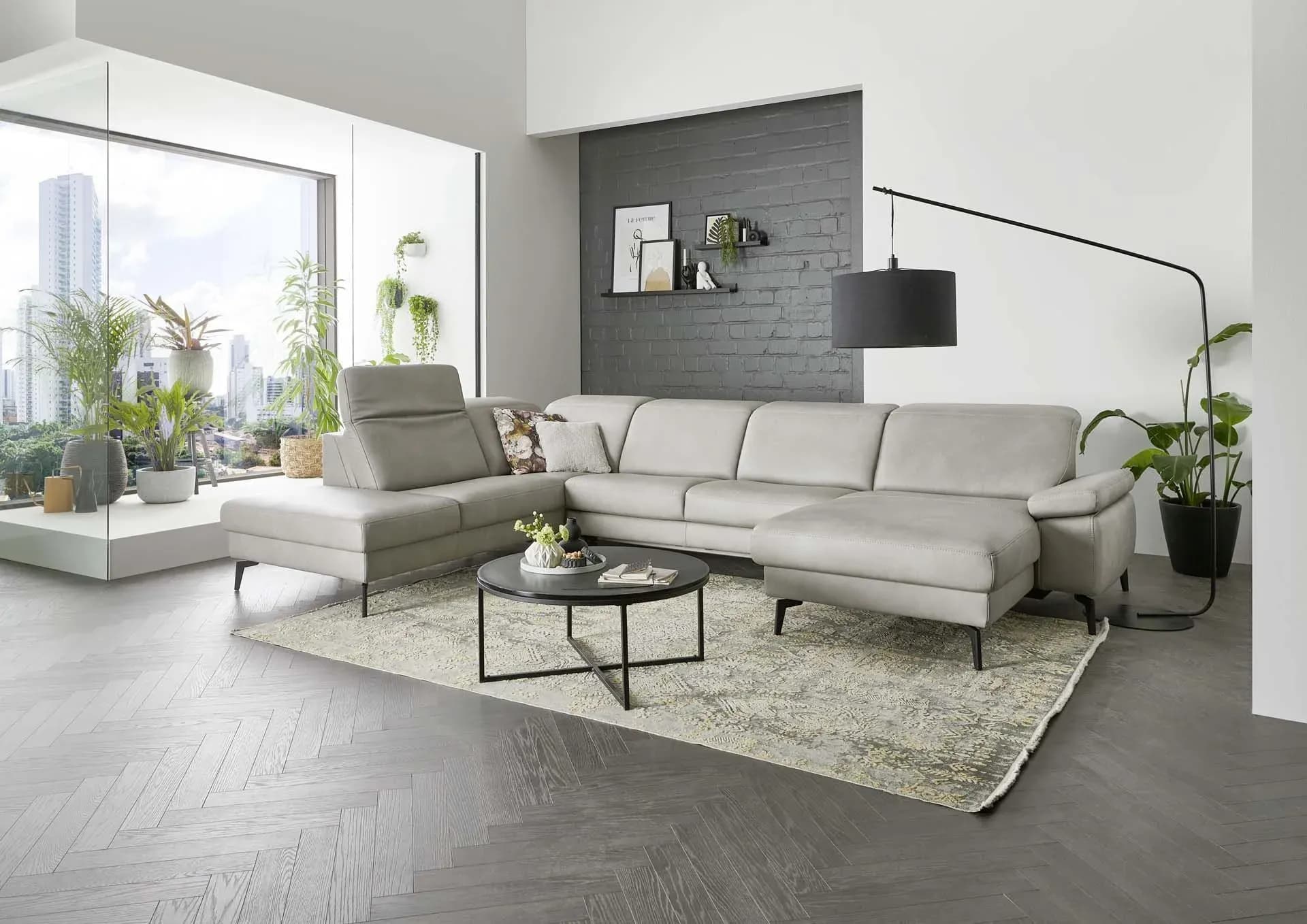 Wohnlandschaft - Ecke links mit 2,5-Sitzer und Longchair rechts, Kopfteil verstellbar, Leder, Alufarben