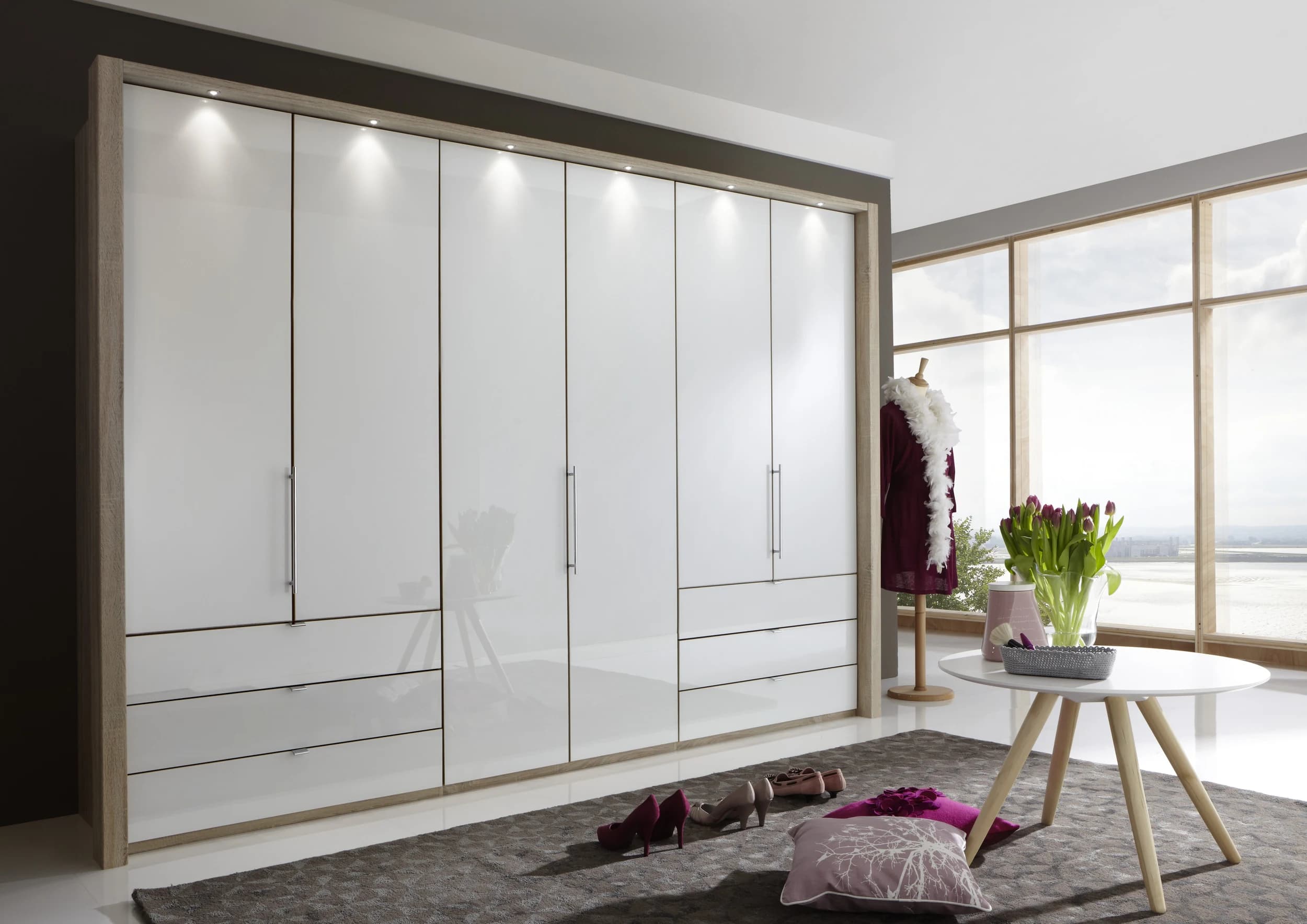 Drehtürenschrank - B ca. 306,4 cm, Eiche-Sägerau-Nachbildung, Glas Weiß