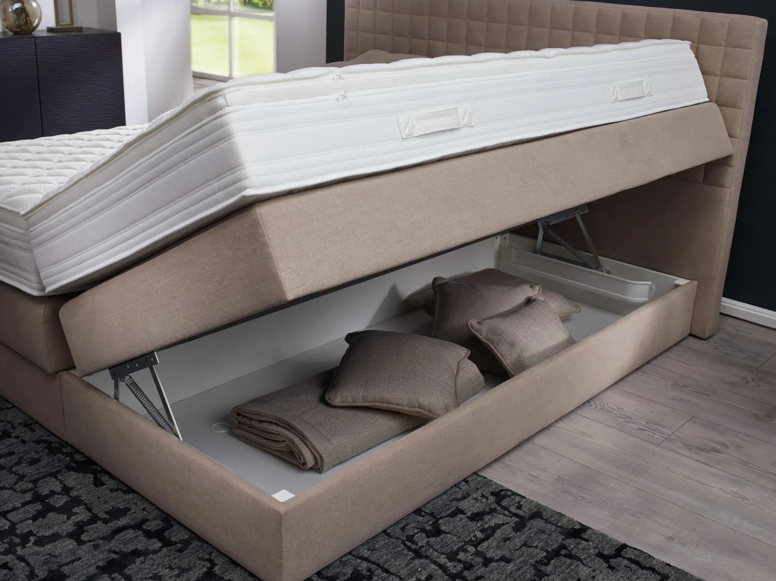 Boxspringbett - Liegefläche ca. 180x200 cm, Stoff, Braun