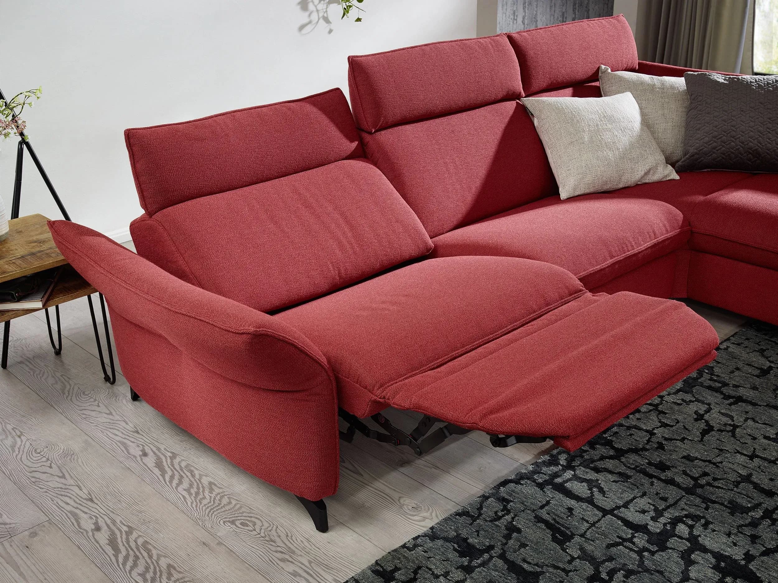 Polsterecke EM St. Moritz - 2,5-Sitzer, Relaxfunktion elektrisch, Stoff, Campari