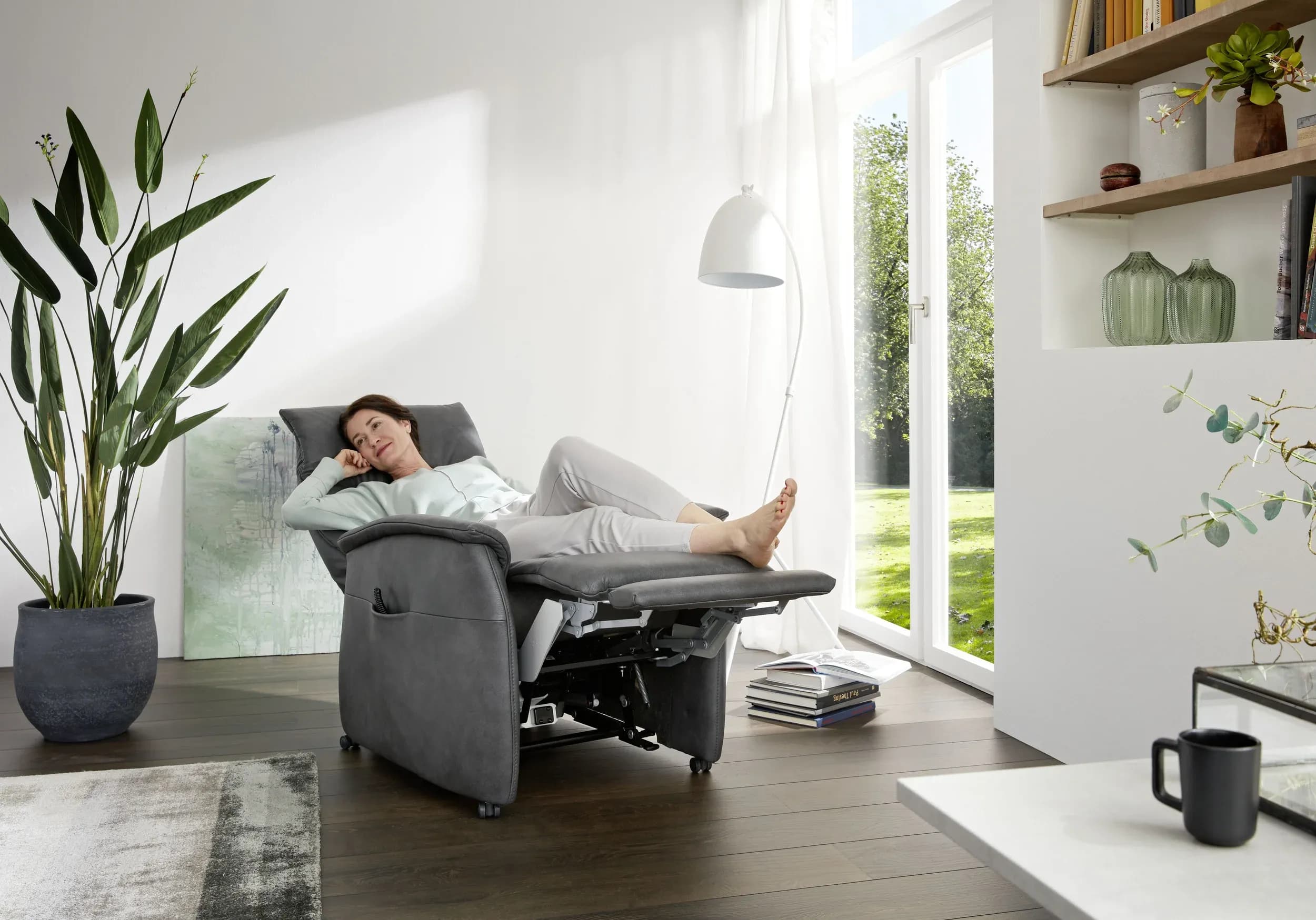 Fernsehsessel EM Düsseldorf - Relaxfunktion (3-motorisch), Leder, Brikett