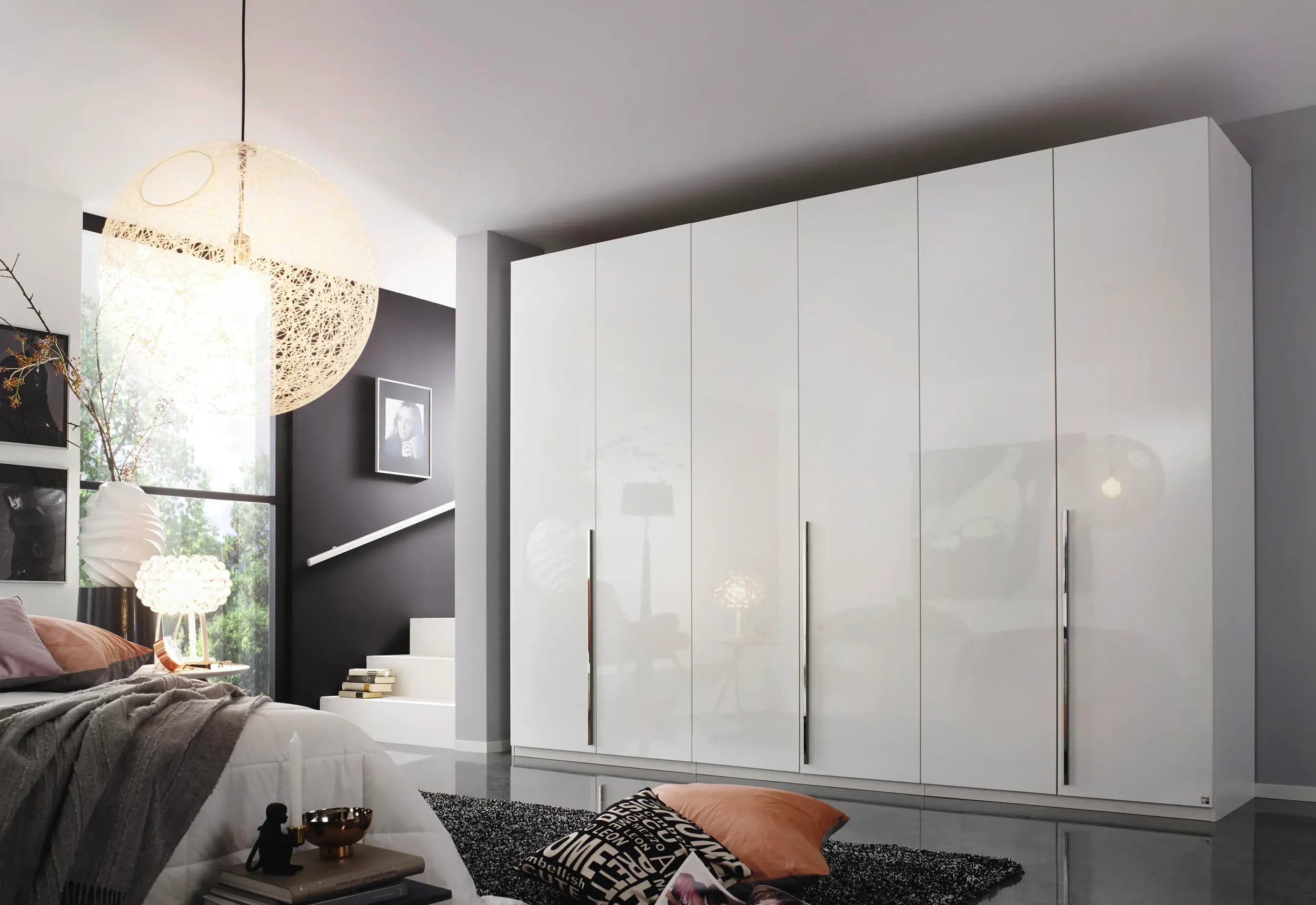 Drehtürenschrank - B. ca. 301 cm, Hochglanz Weiß