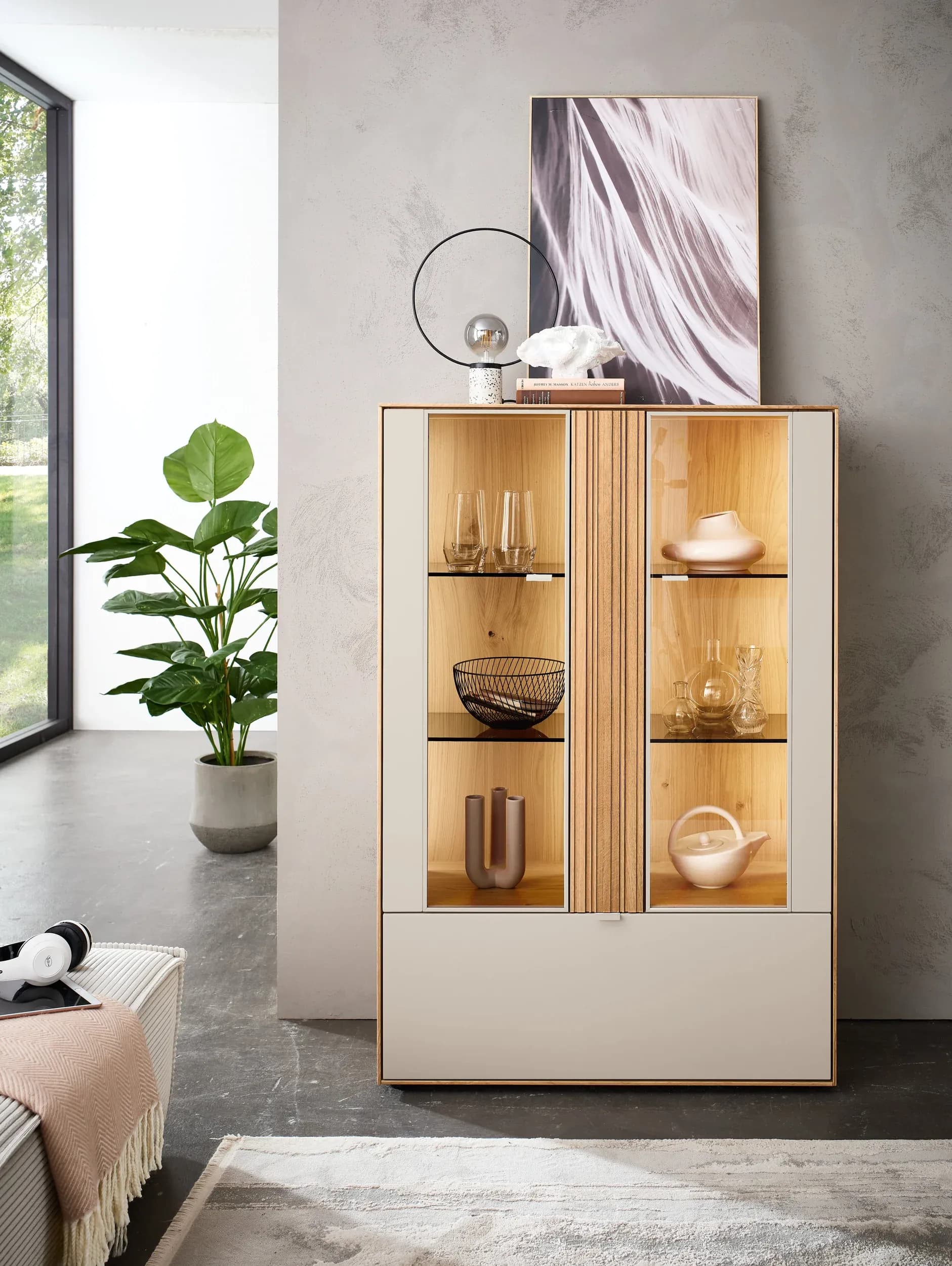 Highboard - Wildeiche massiv, Absetzungen Perla
