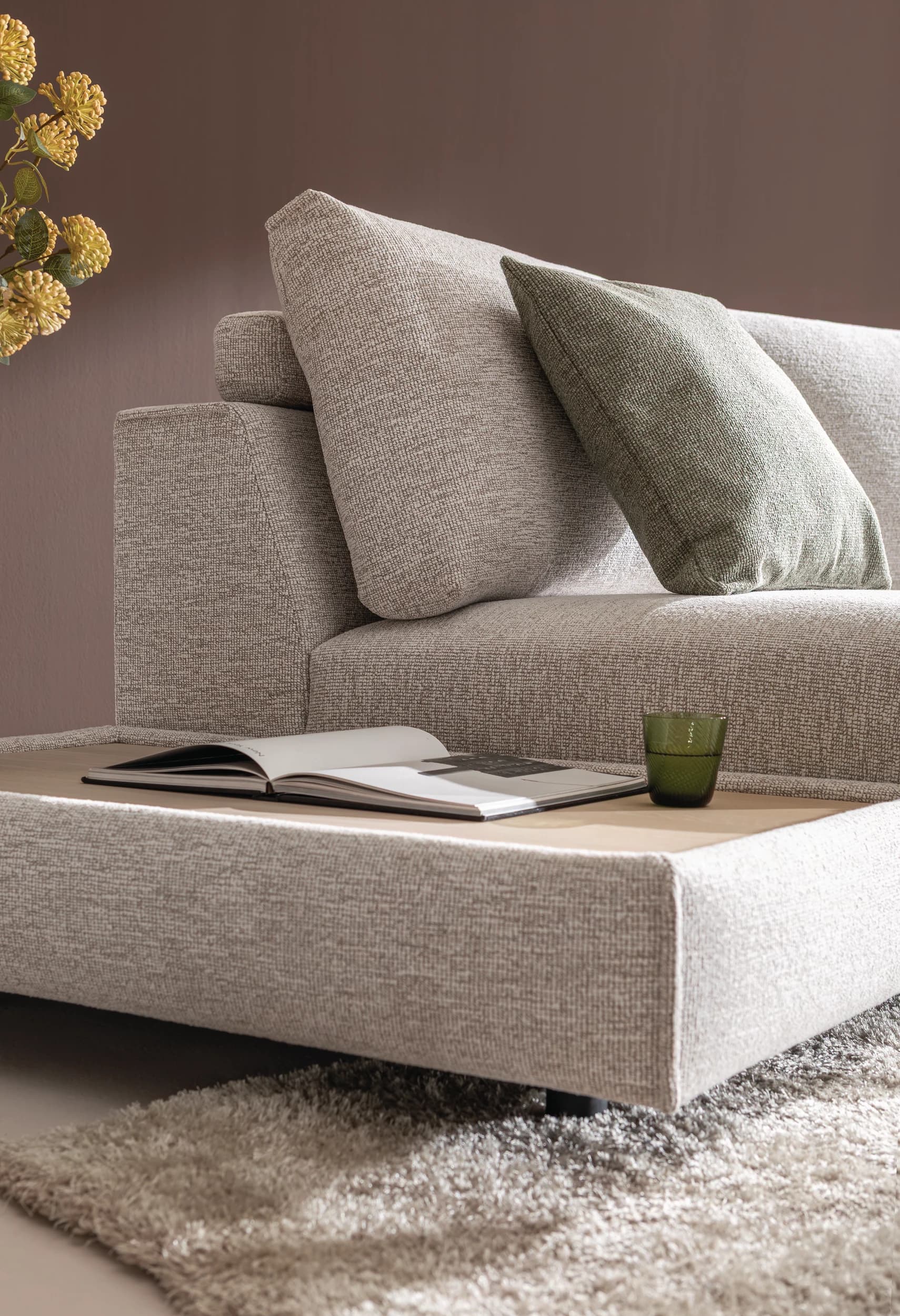Ecksofa Serava Plus - Anbauhocker links mit 1-Sitzer, Trapezelement, Longchair rechts, Stoff, Sand