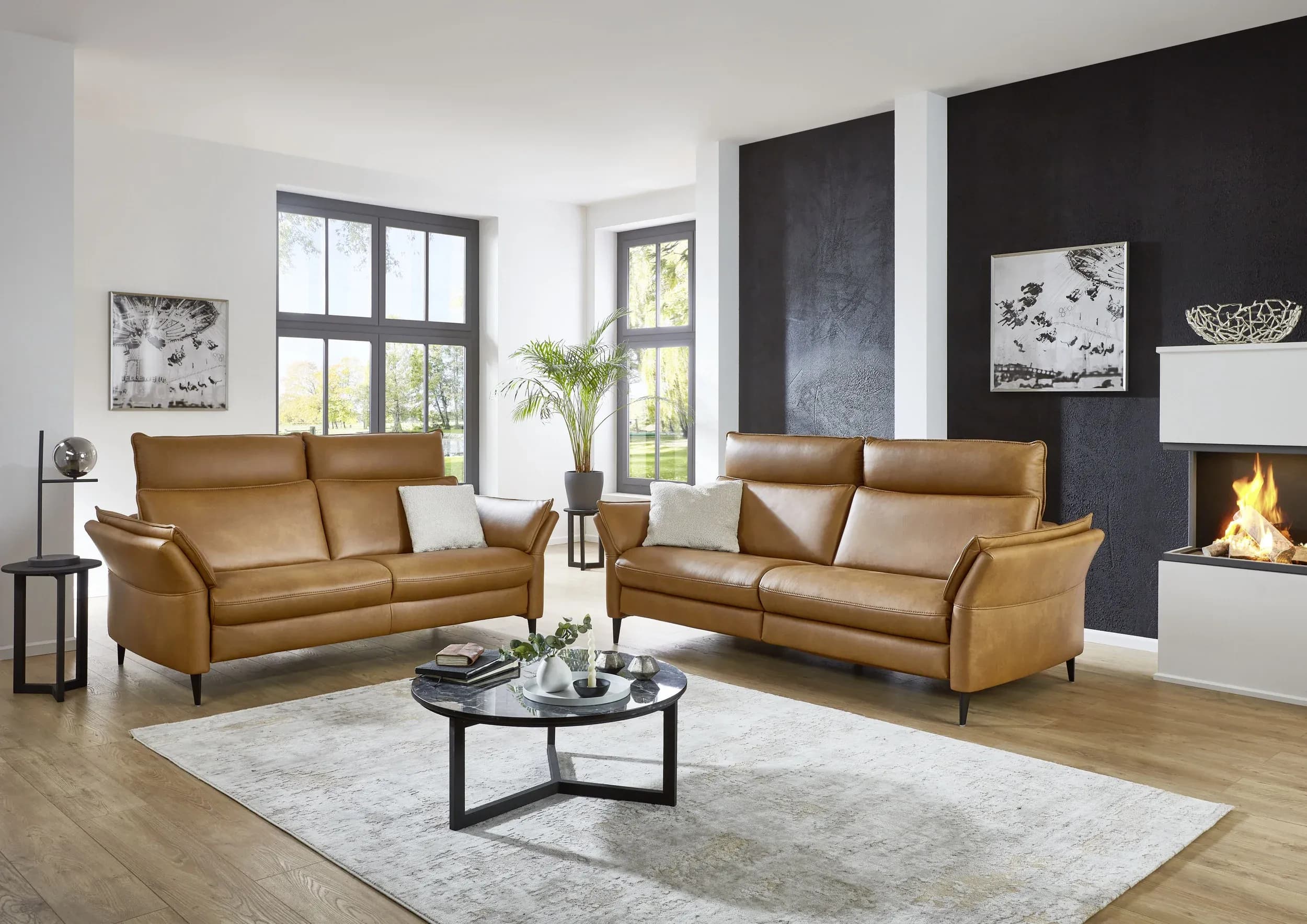 Sofa - 2,5-Sitzer, Kopfteil verstellbar, Leder, Braun
