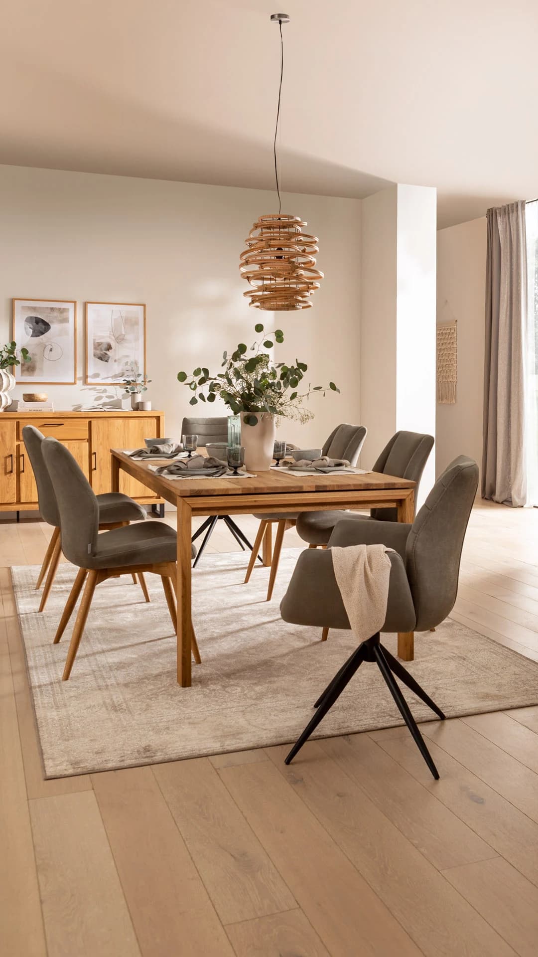 Sideboard Farmingdale light - Eiche massiv, natur geölt
