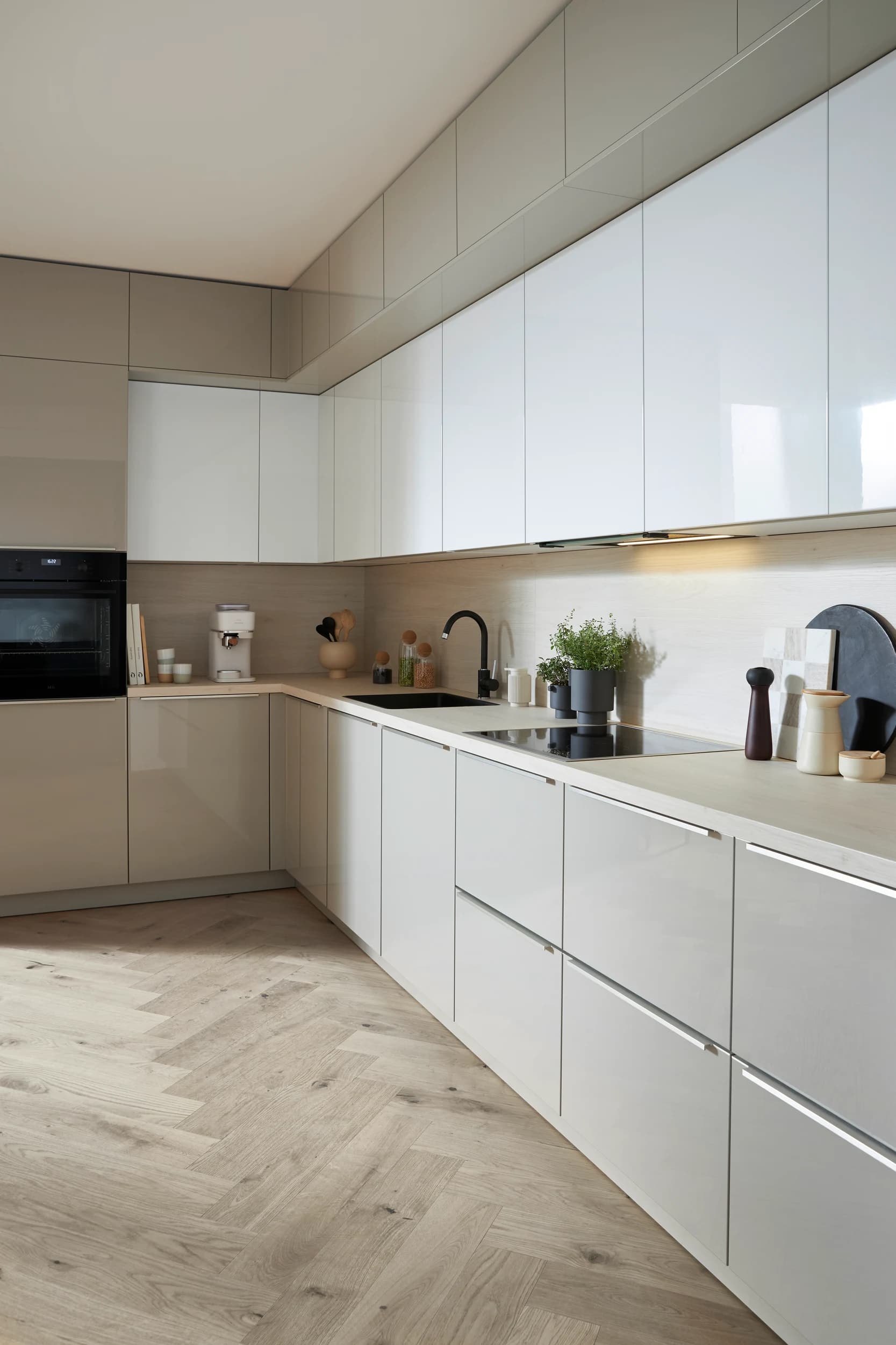 L-Küche 56.100 CO 4 525, Kieselgrau