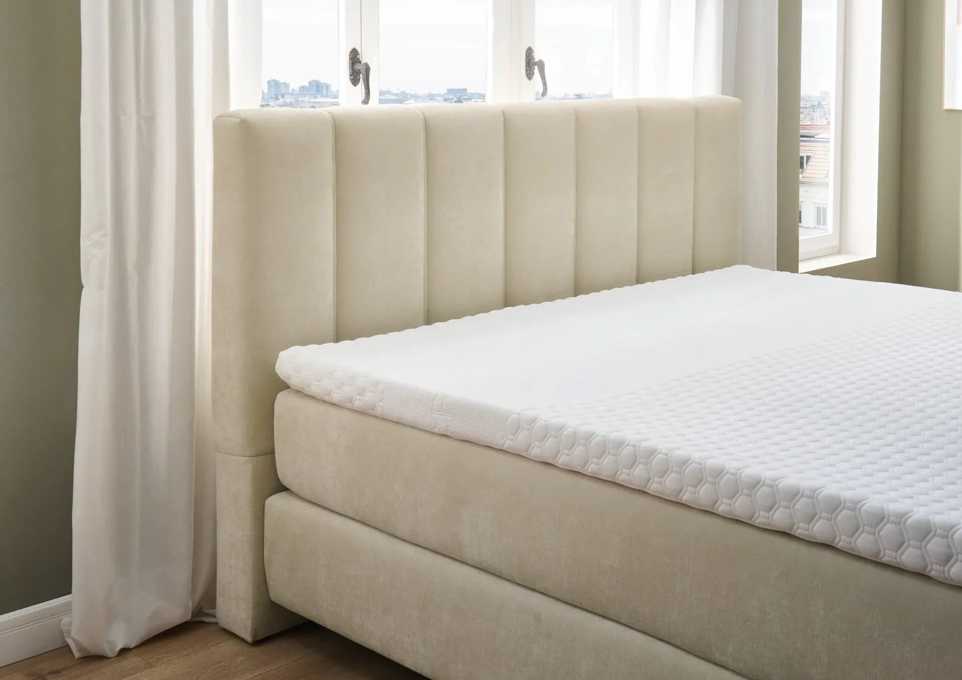 Boxspringbett - Liegefläche ca. 180x200 cm, Stoff, Natur