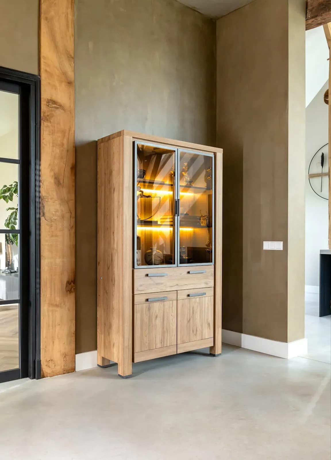 Delmonte, Vitrine 110 cm - 2-Glastüren + 2-Türen + 1-Lade (+ LED)