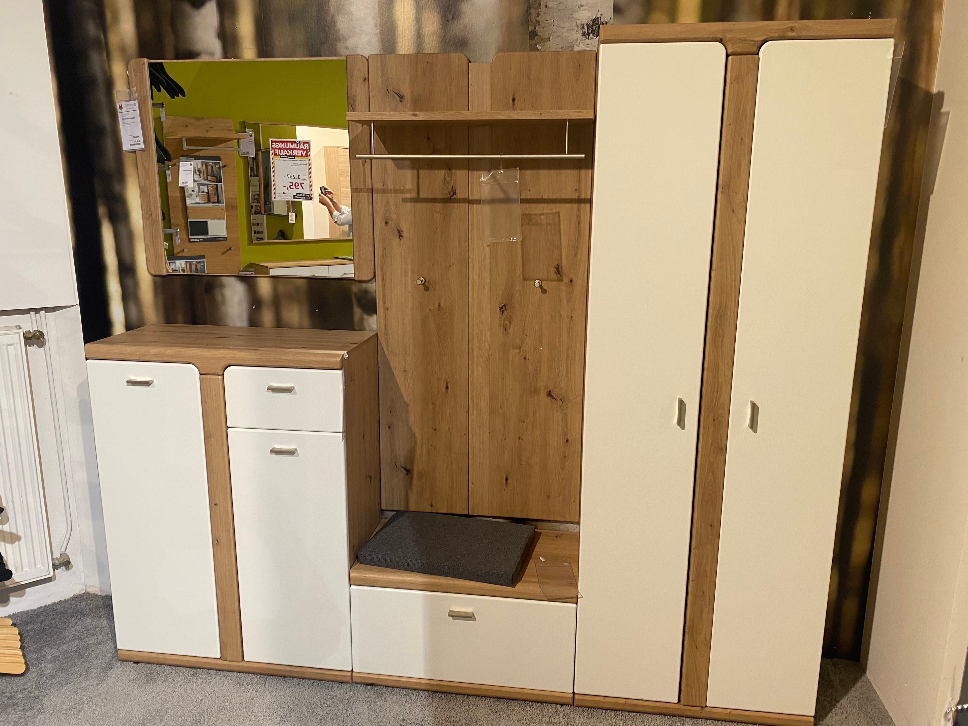 Garderobe "WF 0104" – Ausstellungsstück im Möbelhaus Gottwald – der Wohnfuchs