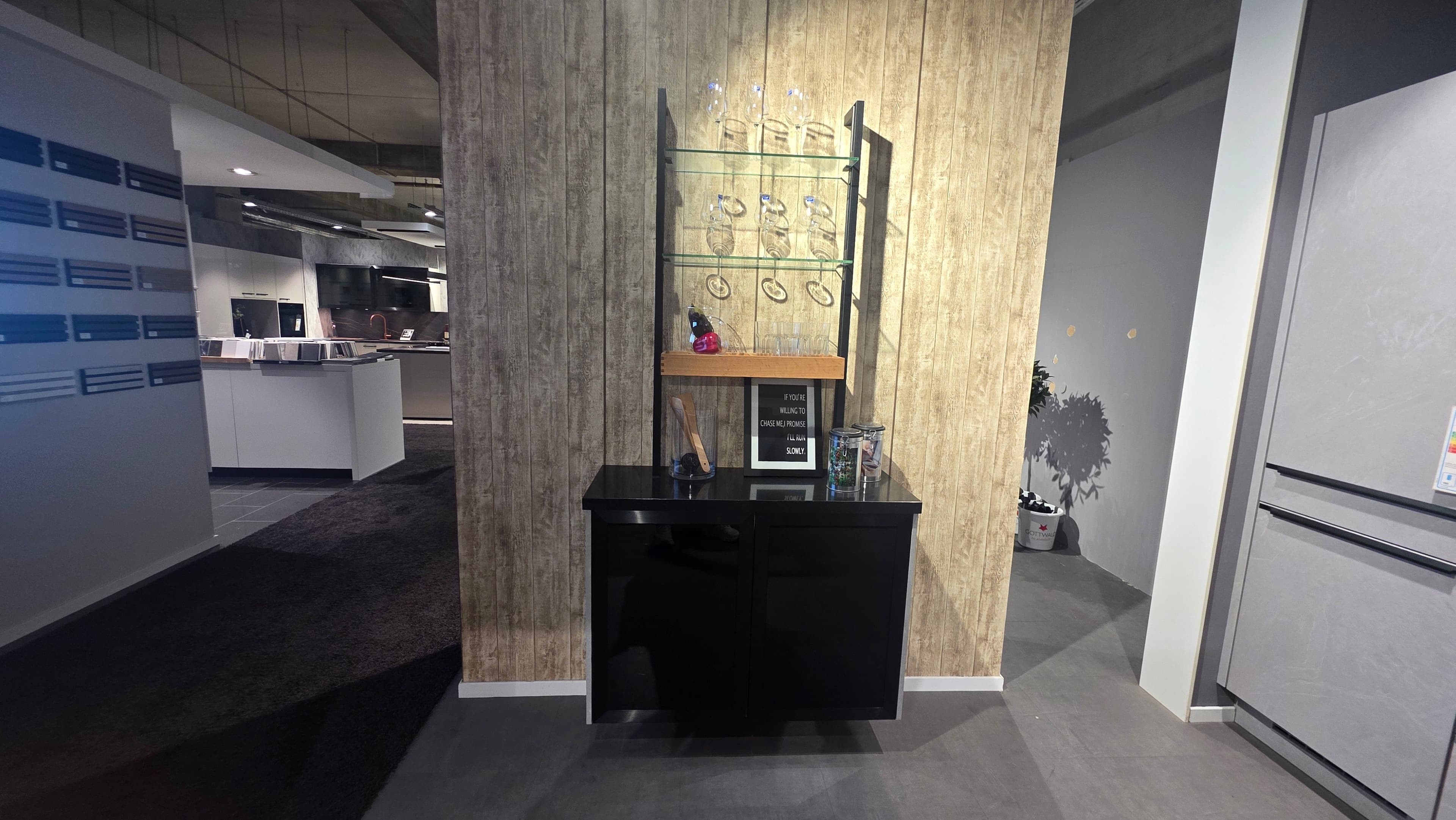 Nobilia Stone Art – Ausstellungsküche im Möbelhaus Gottwald – der Wohnfuchs