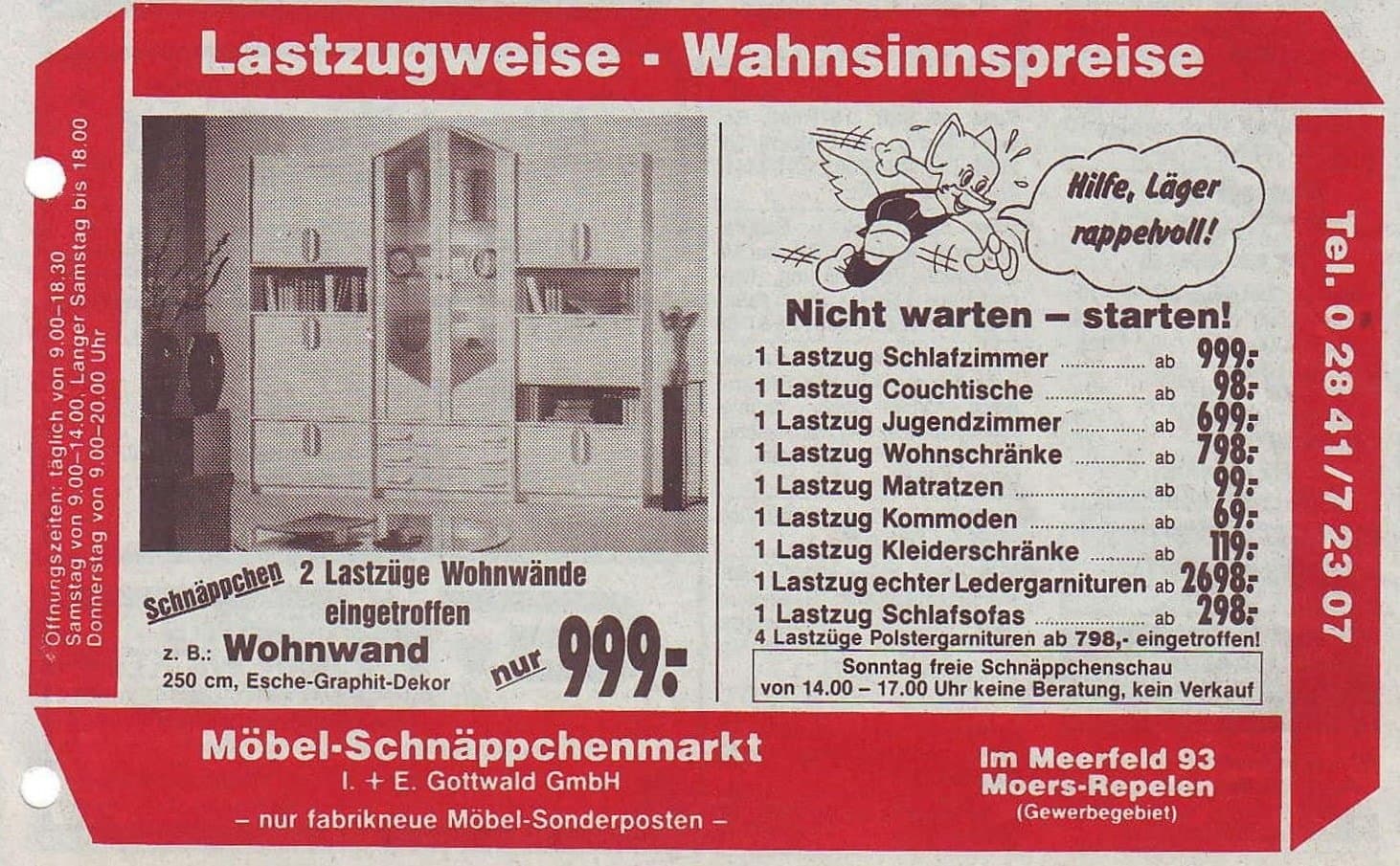Angebot für Möbel mit Preisen und besonderen Aktionen in einem Möbelgeschäft. Auffälliger roter Hintergrund.