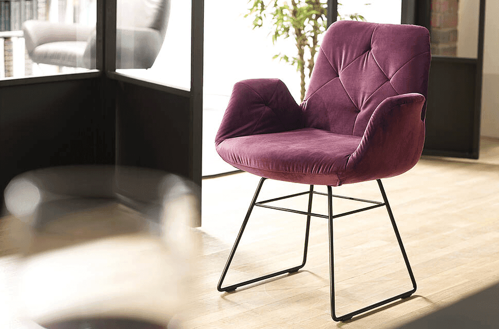 Gepolsterter Esszimmerstuhl (Sixty Chair)